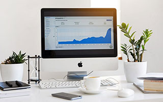 开云体育-智利绝杀曼城，范佩西关键制胜：足球场上的瞬间传奇