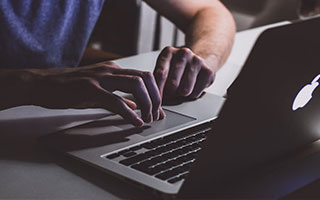 开云体育入口-MAD翻盘EDG，Deft操刀奇招英雄翻盘淘汰赛2:1