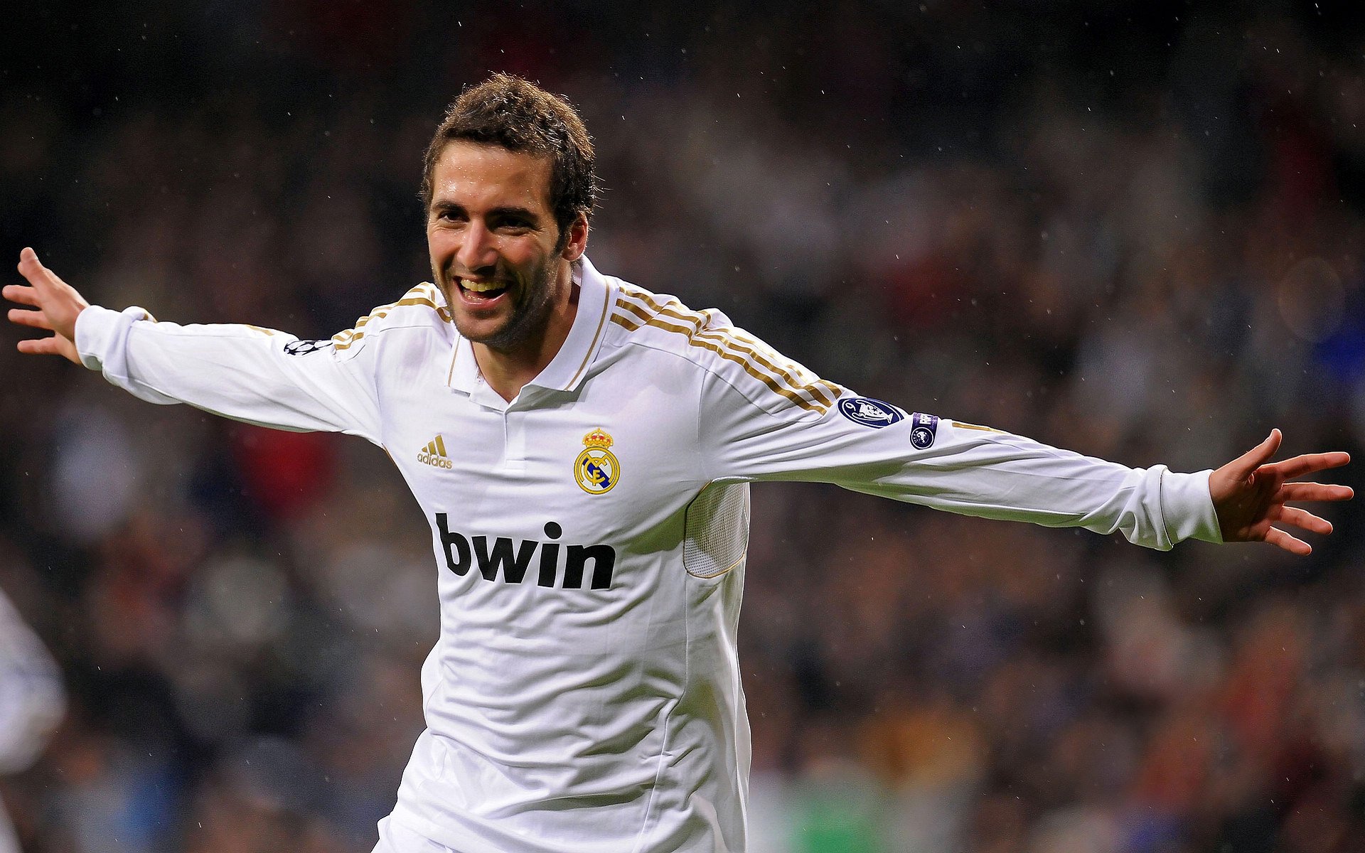 开云体育在线-残阵大逆转！多特蒙德提前终结悬念，萨内于世界排名争夺战中接管比赛