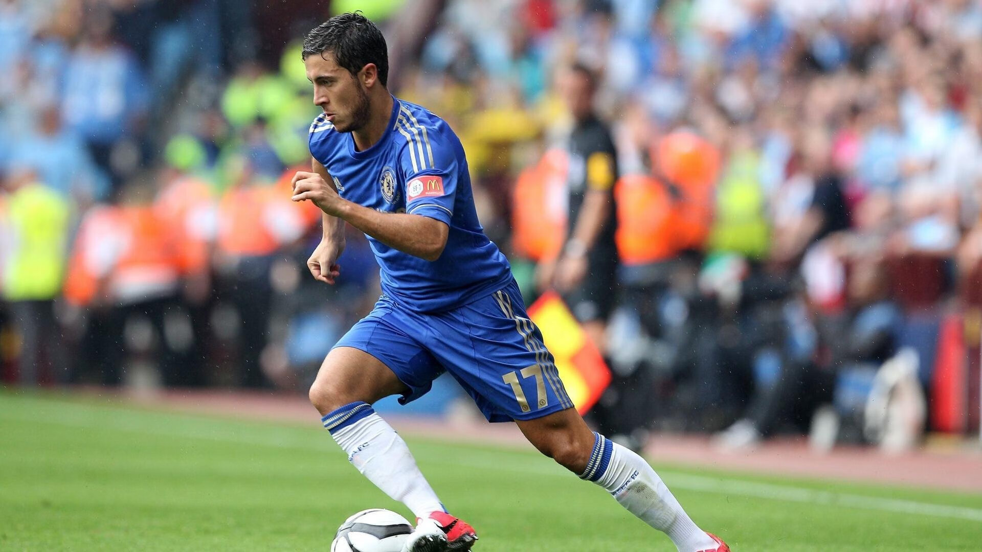 开云官网-疾速与国界，当F1街道赛的轮印划过政治隐喻—美国封锁加拿大的赛道风云